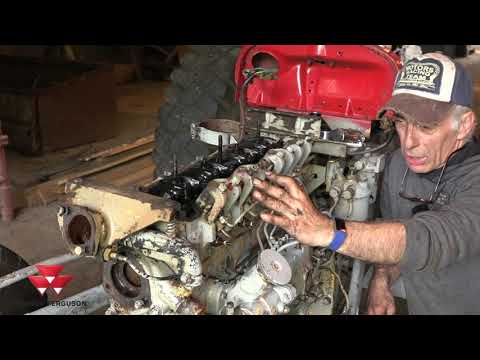 Massey Ferguson MF 35 , 1952 -Engine damage and disassembly
