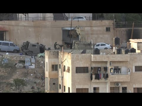 Video | Israeli forces in West Bank shoot two men after surrender | AFP