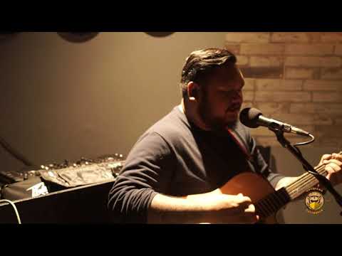Nick Mangubat - "Drive" (Incubus cover) Live at Hogshead Gastropub