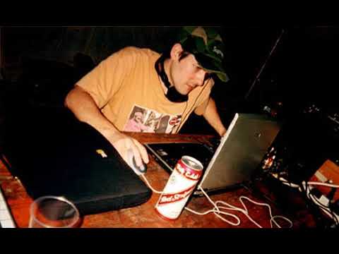 soundmurderer - toxic dancehall live at bristol, april 17th of 2004