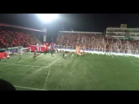 "gloriosa 12 Alajuelense" Barra: La 12 &bull; Club: Alajuelense