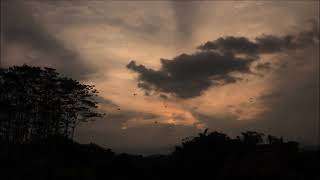 Download lagu (background video)senja menjelang malam. mp3