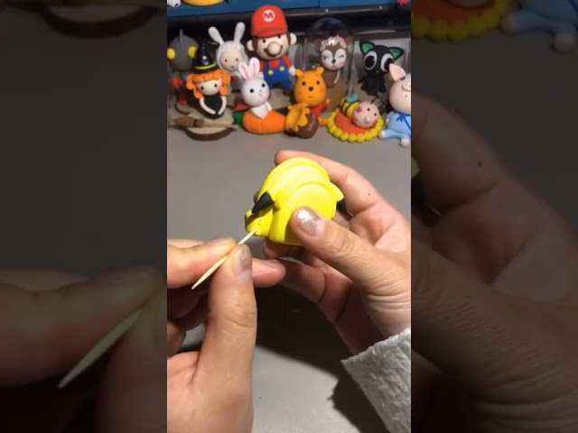 Vídeo relacionado con Pokémon Bolso Niña, Bandolera Niña Pikachu Eevee, Bolsos de Moda para Niñas y Adolescentes, Regalos Originales, Merchandising Oficial, Rosa
