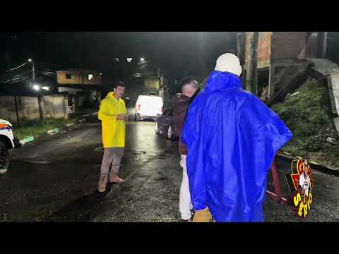 VOLTOU A CAIR O BARRANCO NO MORRO DO CHUCHU NA FAVELA DOS BRANCOS EM JUQUITIBA