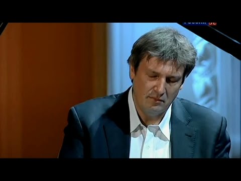 Boris Berezovsky plays Medtner - Sonata-Romantica op. 53 No. 1 (Moscow, 2012)