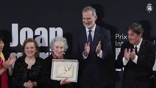 Su Majestad el Rey entrega el III Premio Internacional de Poesía Joan Margarit a la escritora Margaret Atwood