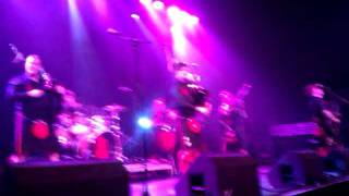 amazing grace-red hot chilli pipers