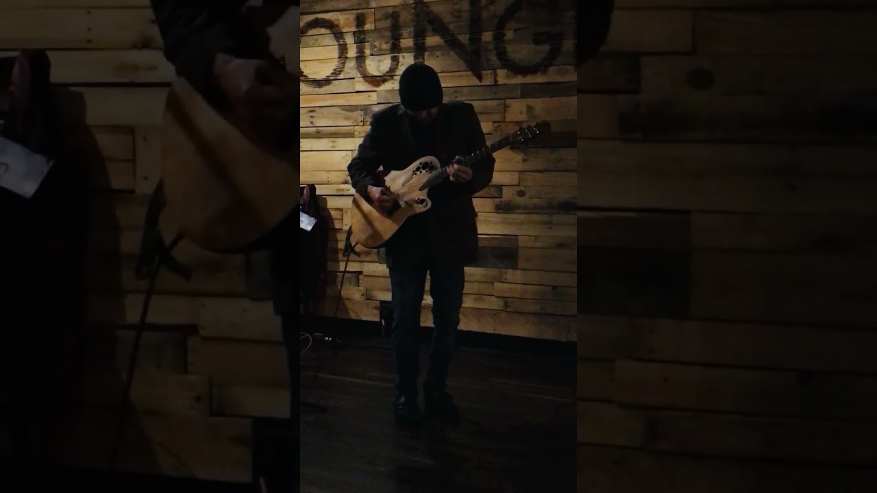 Promotional video thumbnail 1 for The Classic Rock King