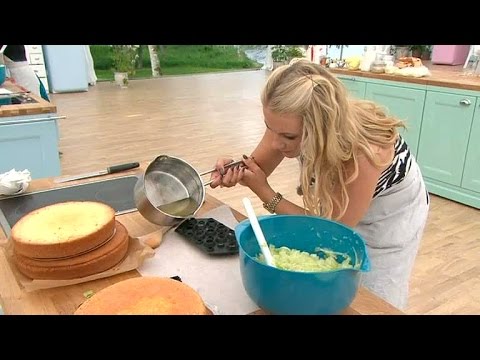 Fina detaljer när hemmabagarna gör bröllopstårtor - Hela Sverige Bakar (TV4)