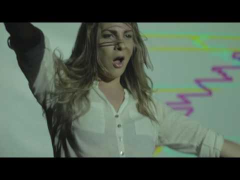 Libre, atrevida y loca (en vivo) - Rebeca Lane en Aves Raras