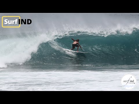 This is how Uluwatu looks today, September 21st, 2022. Bali surf (section of barrel, Racetrack)