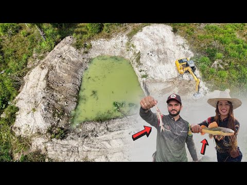 INACREDITÁVEL, PEGAMOS OS PRIMEIROS PEIXES PARA COLOCAR NA NOSSA REPRESA NAS VALAS DO NOSSO ATERRO