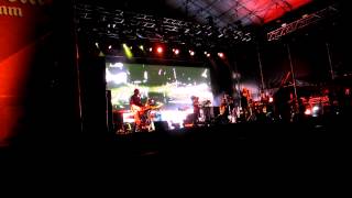 Nylon smile.Portishead Barcelona Poble Espanyol 2012