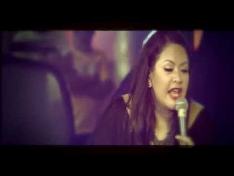 BUBU GIRI -  medley message in the bottle & englishman in new york (live jazzynite citos)