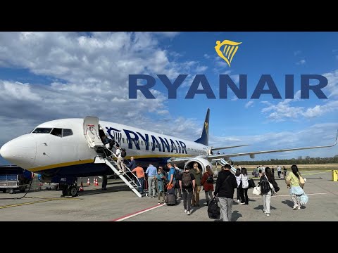 RYANAIR Boeing 737-800 🇭🇺 Budapest to Prague 🇨🇿 [FULL FLIGHT REPORT]