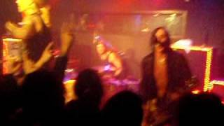 Backyard Babies sista kända Sverige spelning  (Club Tellus Nyköping), inledningen till - Babylon