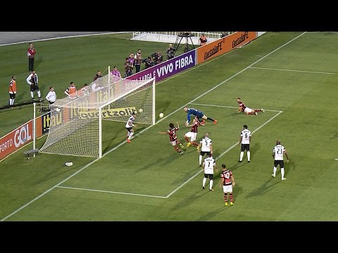 Flamengo vence o Santa Cruz-PE por 3 x 0 pelo Campeonato Brasileiro