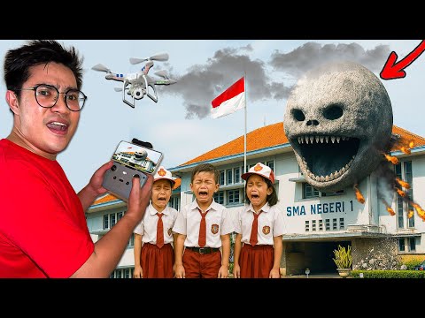 DRONE MEREKAM BULAN TERBANGUN MEMAKAN SEKOLAH
