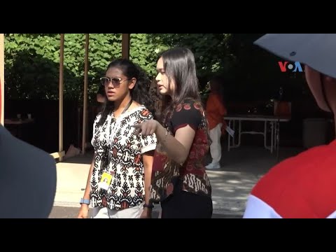 VOA - PENGALAMAN DUA PURNA PASKIBRA INDONESIA YANG BERADA DI WASHINGTON