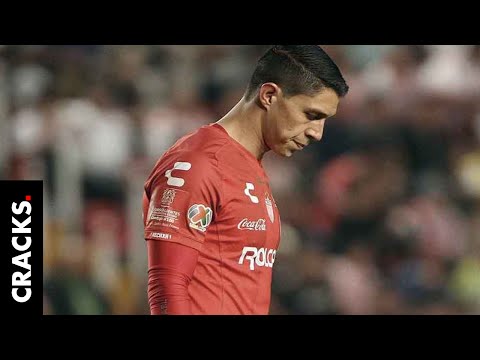 Portero mexicano dura 5 minutos en cancha por terrible doble lesión