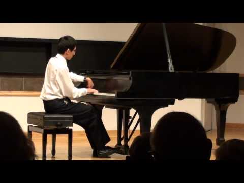 Jason ZHou playing Cat and Mouse