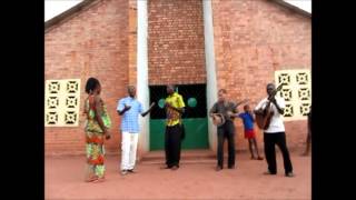 Dr Banza & the Sacred Sango Singers Eglise a Yéké