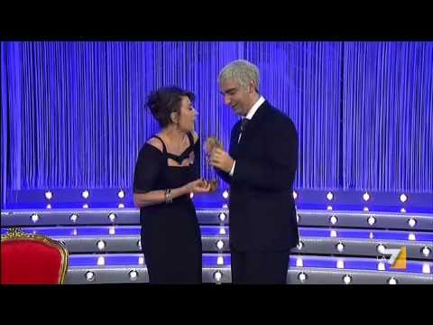 THE SHOW MUST GO OFF -  Monti o Casini?