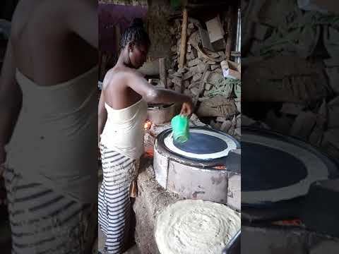 Making injera in Ethiopia on improved cookstove