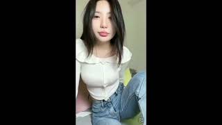 Chinese Girl Farts On Stream 2 😂💨💨