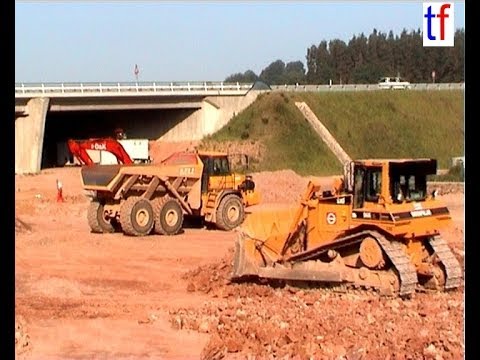 CATERPILLAR D6R XL & BELL B40D & VOLVO A40D / Fa. Streicher, A6 Wernberg-Köblitz, Germany, 2003.