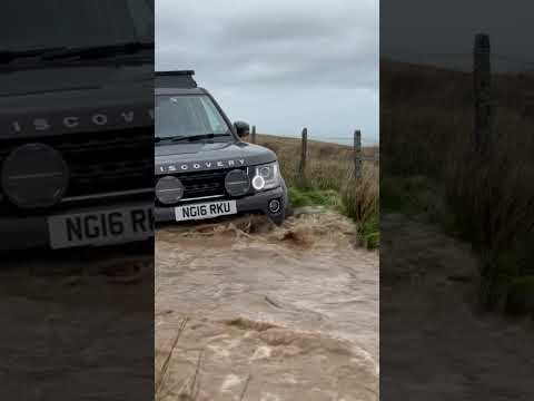 Landrover Discovery 4 at home in the hills #offroad  #landroverdiscovery #4x4 #4x4offroad #guitar