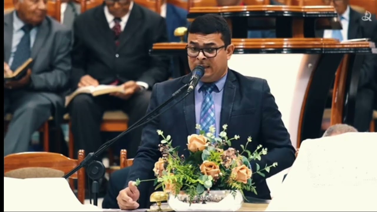 Deus tem uma palavra pra você.