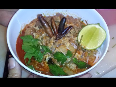 C/w Nana: Coconut Noodle Soup (ໝີ່ກະທິ == Mii Kathii) - 2015 edit