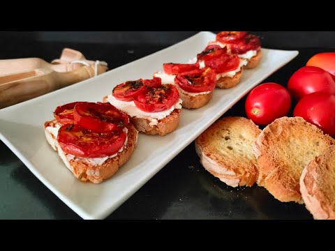 Crostini sfiziosi con pomodorini, ricetta facile