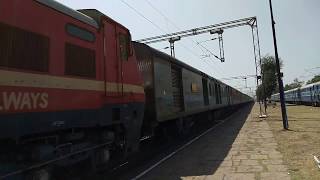 preview picture of video 'Ac Ap express Indian Rail, Train at full speed'