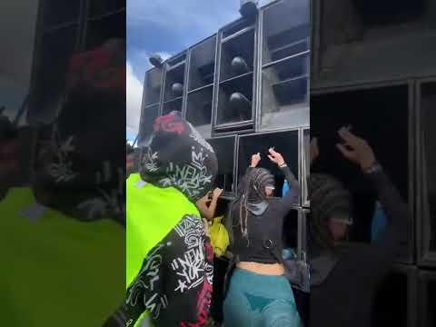 Check the bassface🥵