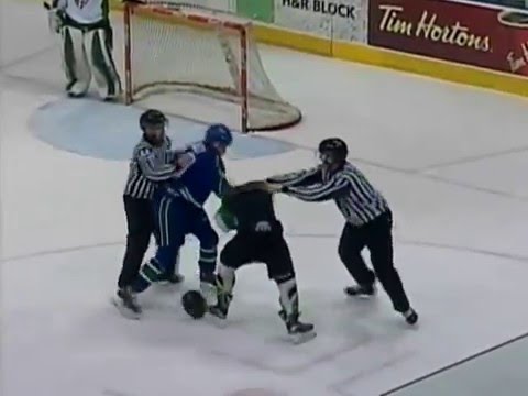Jonathon Martin vs Loch Morrison