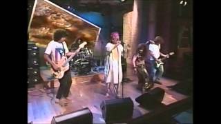 Ween - I Can&#39;t Put My Finger On It  - 1-18-1995 - us tv