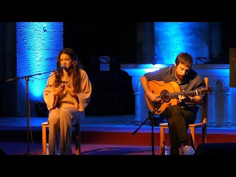 Rosalía en el Monasterio de Veruela - Aunque Es De Noche