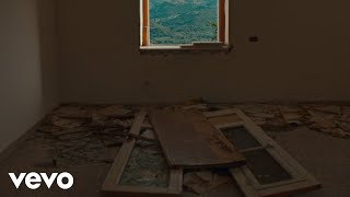 Apatia Lyrics English Translation