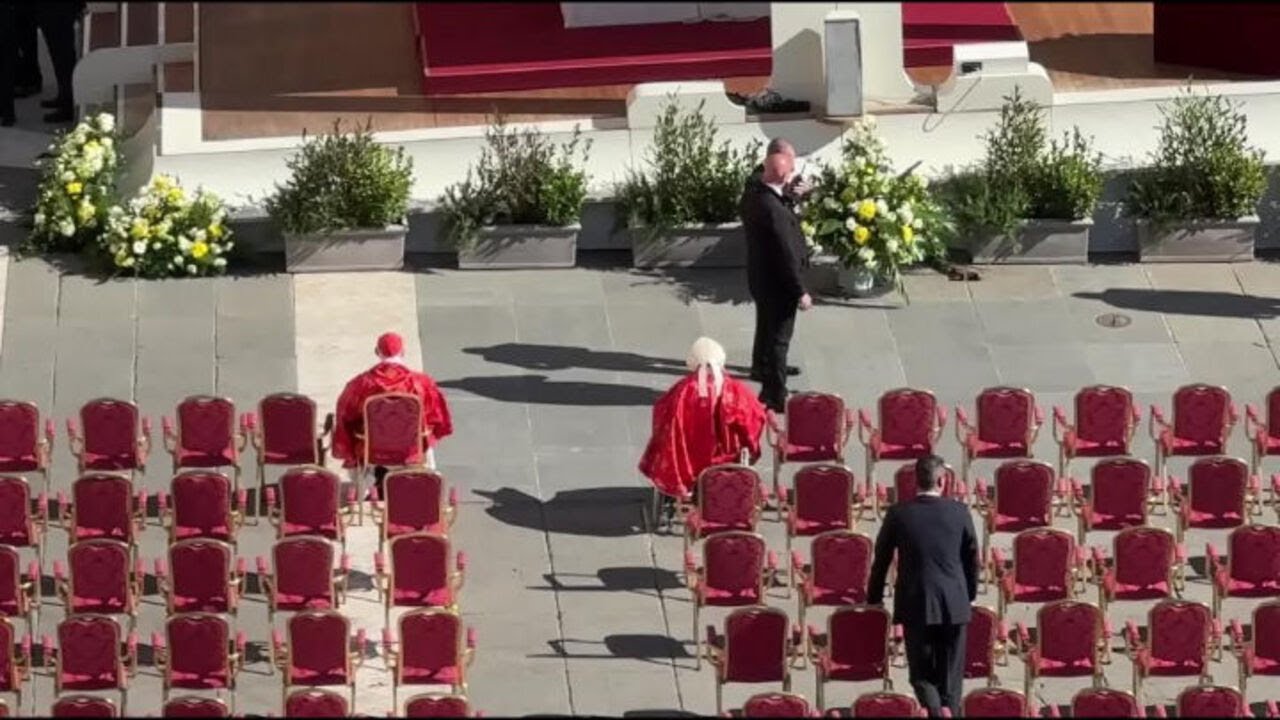 Addio a Monsignor Ruini, eccolo al funerale di Papa Francesco nel 2025