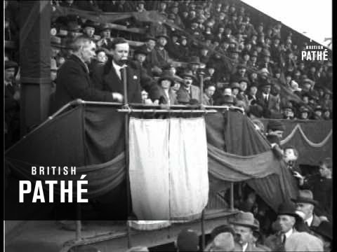 Unveiling Of Memorial To Memory Of Michael Hogan & 13 Others Shot At Croke Park (1926)