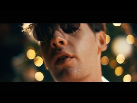 Albert Marzinotto - Last Christmas 2.0 (Official Video)