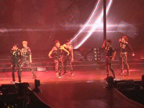 (310813) Infinite - One Great Step Concert Live In Jakarta (1)