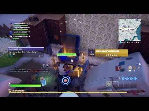 Hispanics play Fortnite ( Squads )