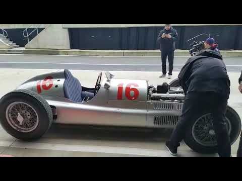 Thumbnail for Mercedes-Benz W 125 + W165 starting procedure and revving by Mercedes-Benz, Mercedes-Benz W165