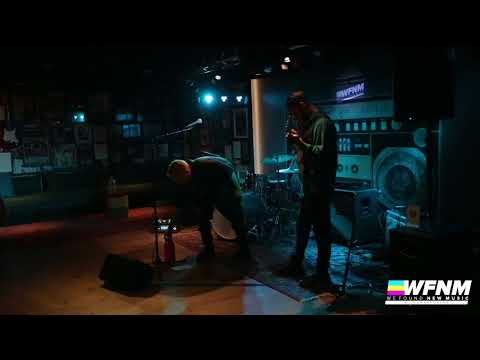 Riley Lynch  -  Live Showcase  -  Backbeat at Hotel Ziggy  -  WE FOUND NEW MUSIC with Grant Owens