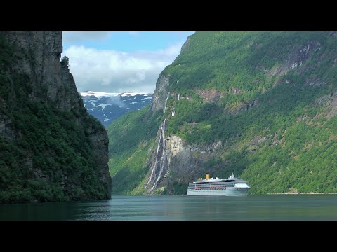 Geiranger - Dorf und Fjord in Norwegen