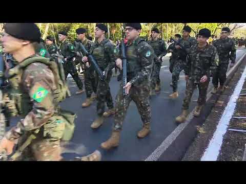 Desfile do dia 7 de Setembro, Exército Brasileiro de Foz do Iguaçu/PR. Brasil!