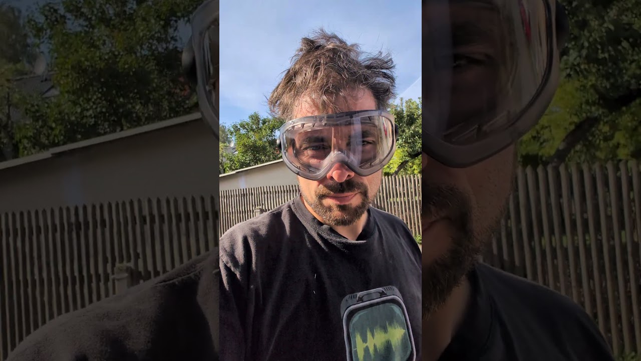 Bau Aggu beim Platten auflegen